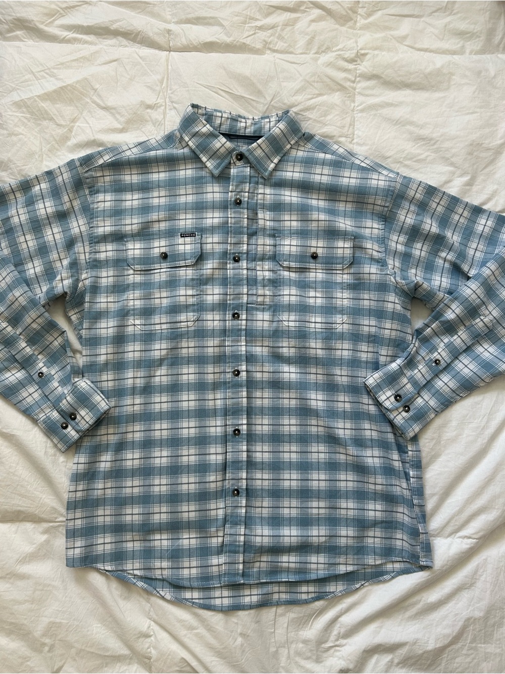 Poncho Flannel Button Down in Blue & White Size Large